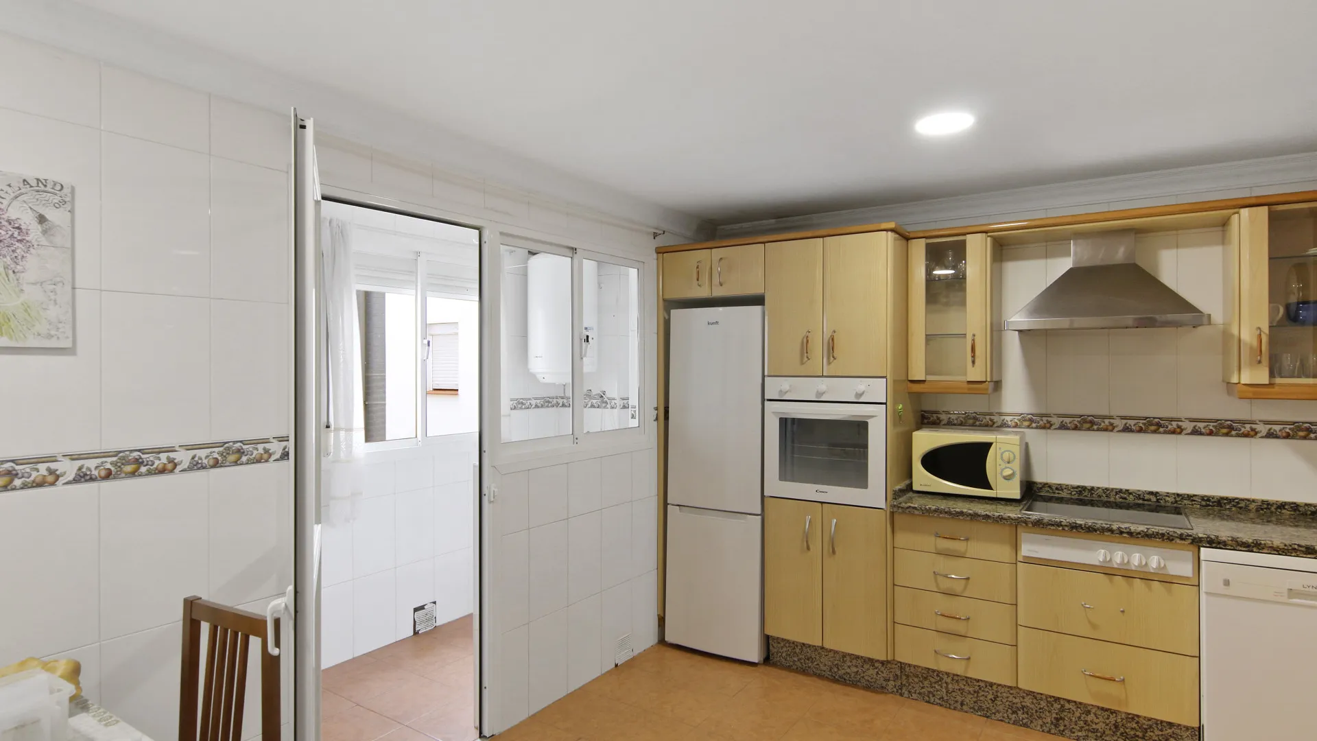 For sale Estepona Centre apartment with 2 bedrooms