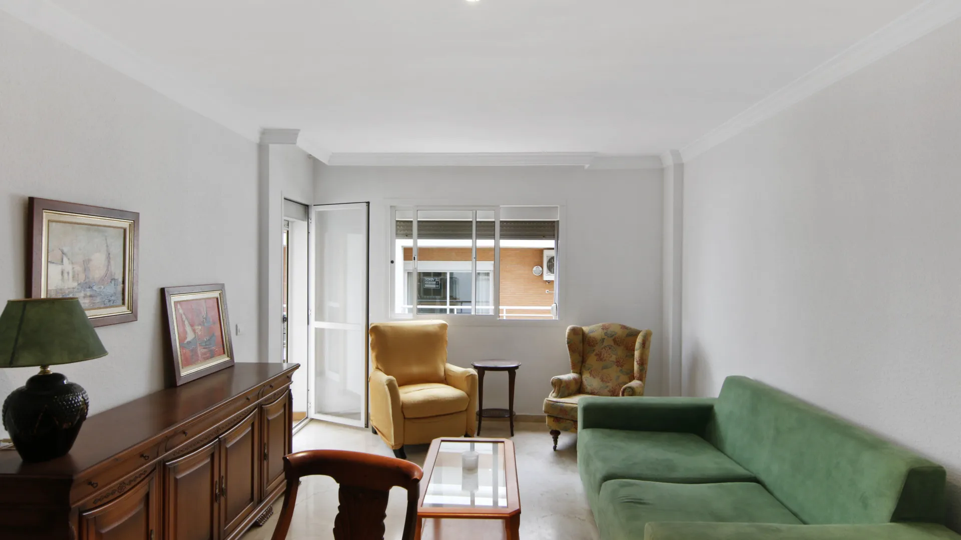 For sale Estepona Centre apartment with 2 bedrooms