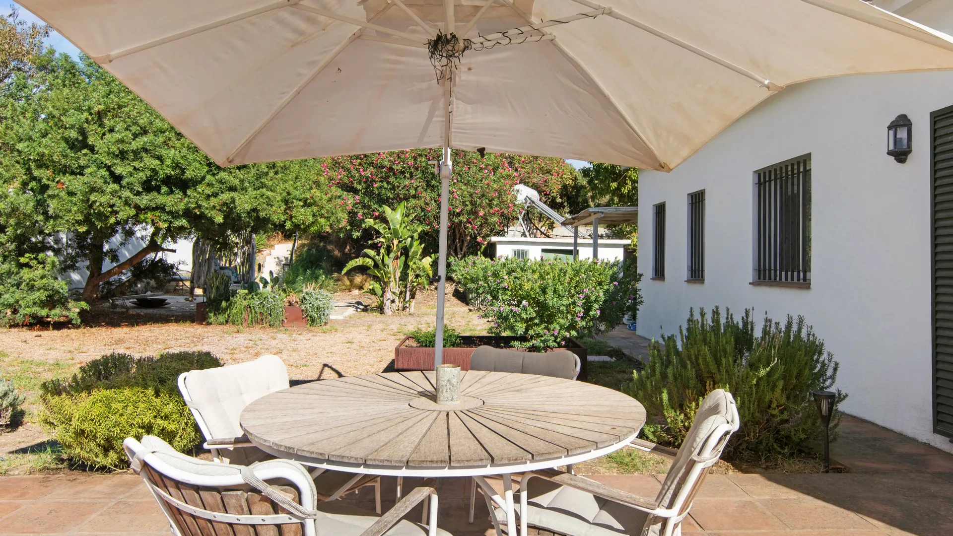 La Alberdina villa for sale