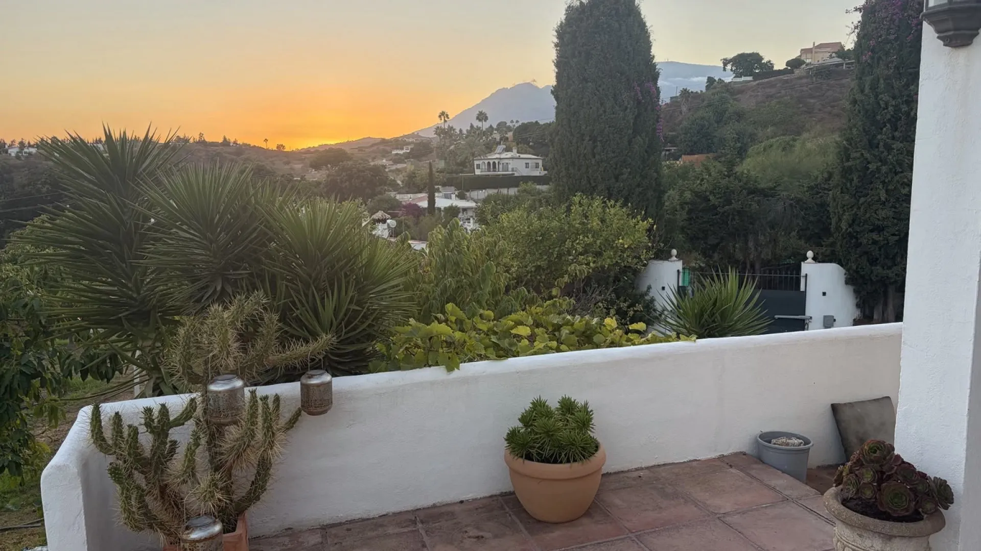 La Alberdina villa for sale