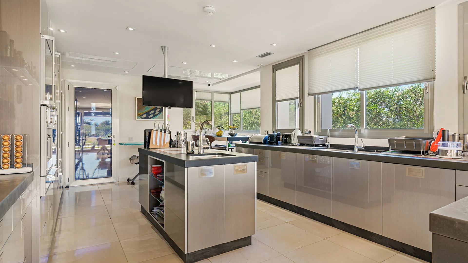 For sale Los Flamingos villa with 5 bedrooms