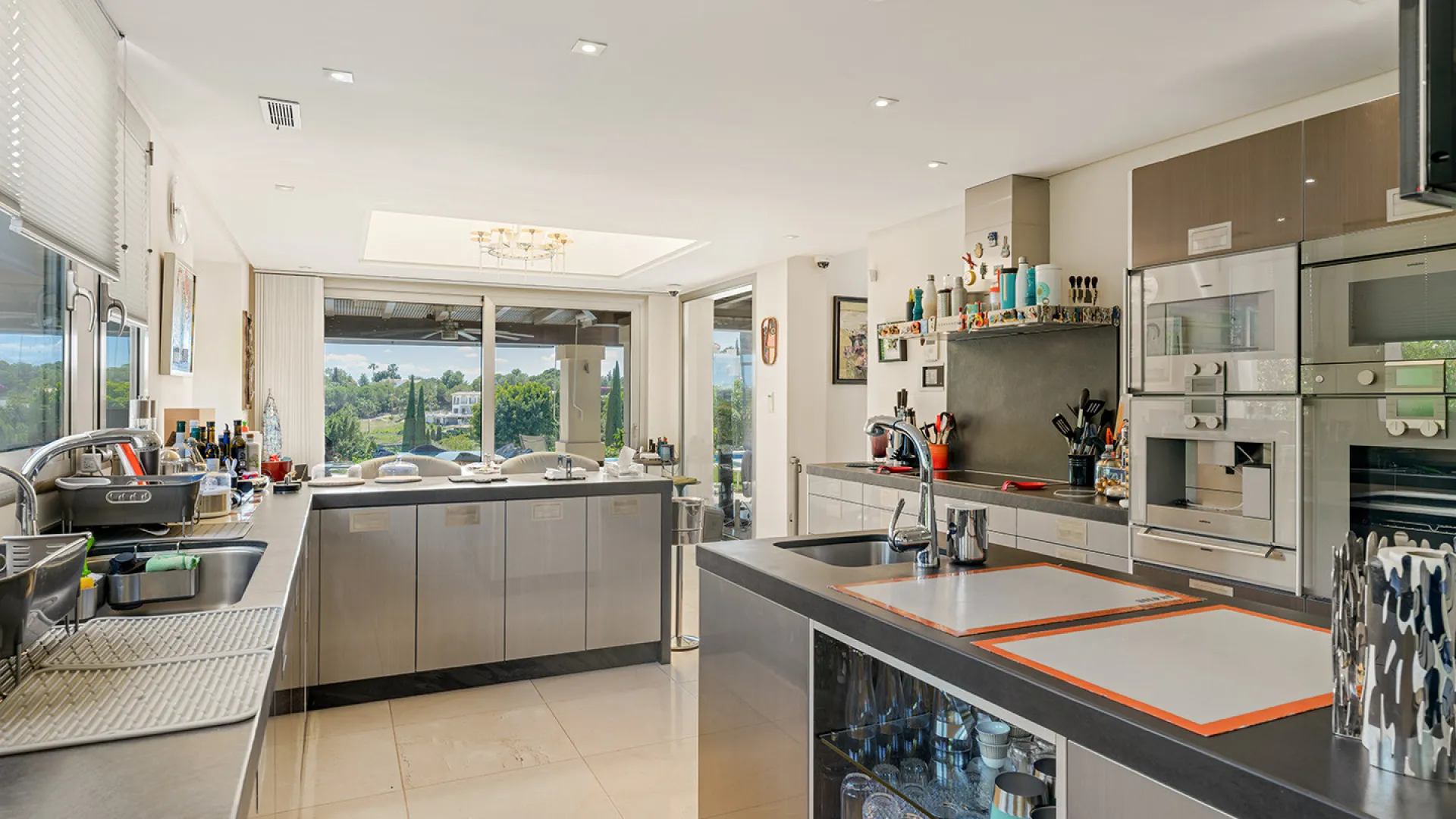 For sale Los Flamingos villa with 5 bedrooms