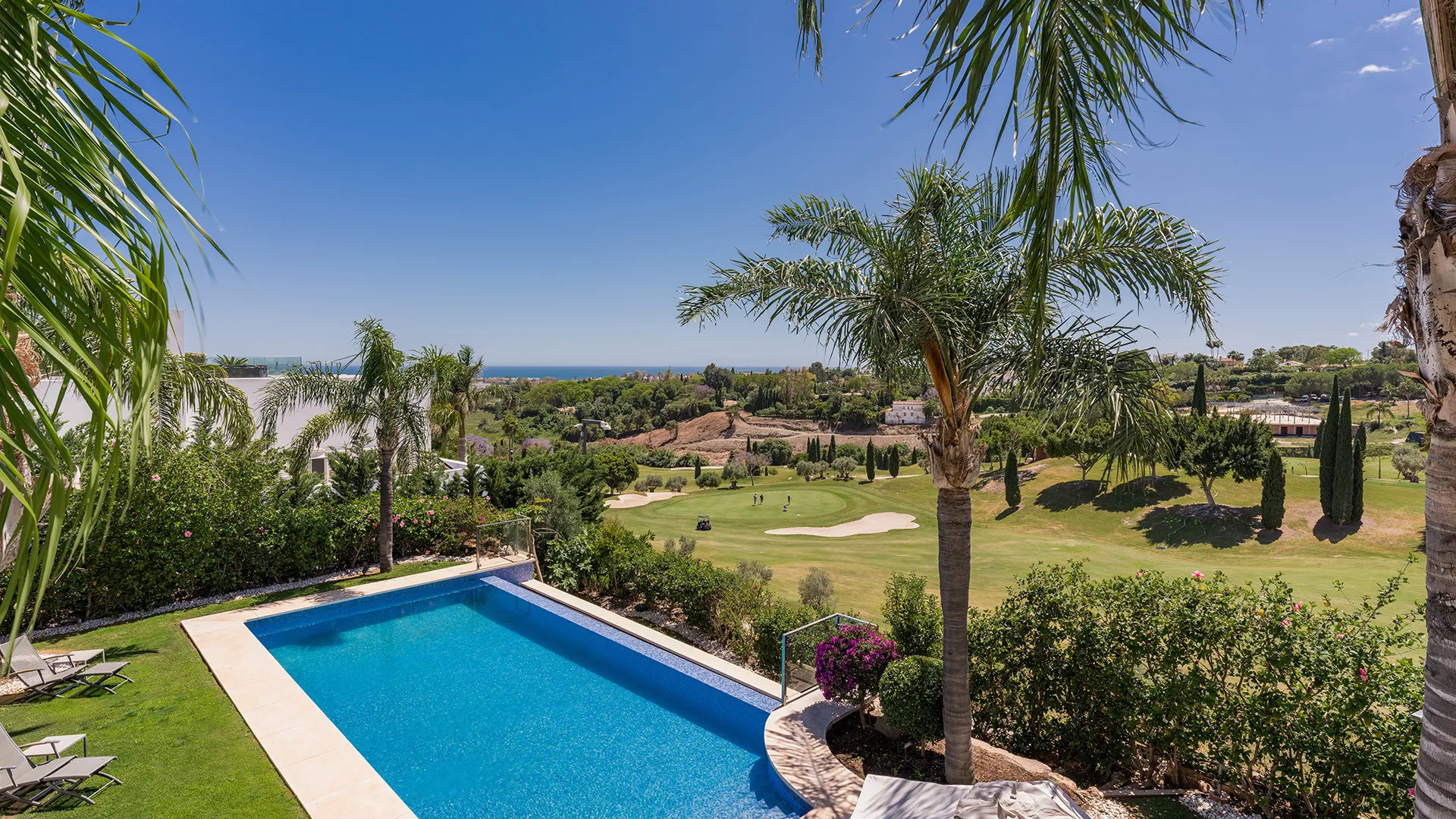 For sale Los Flamingos villa with 5 bedrooms