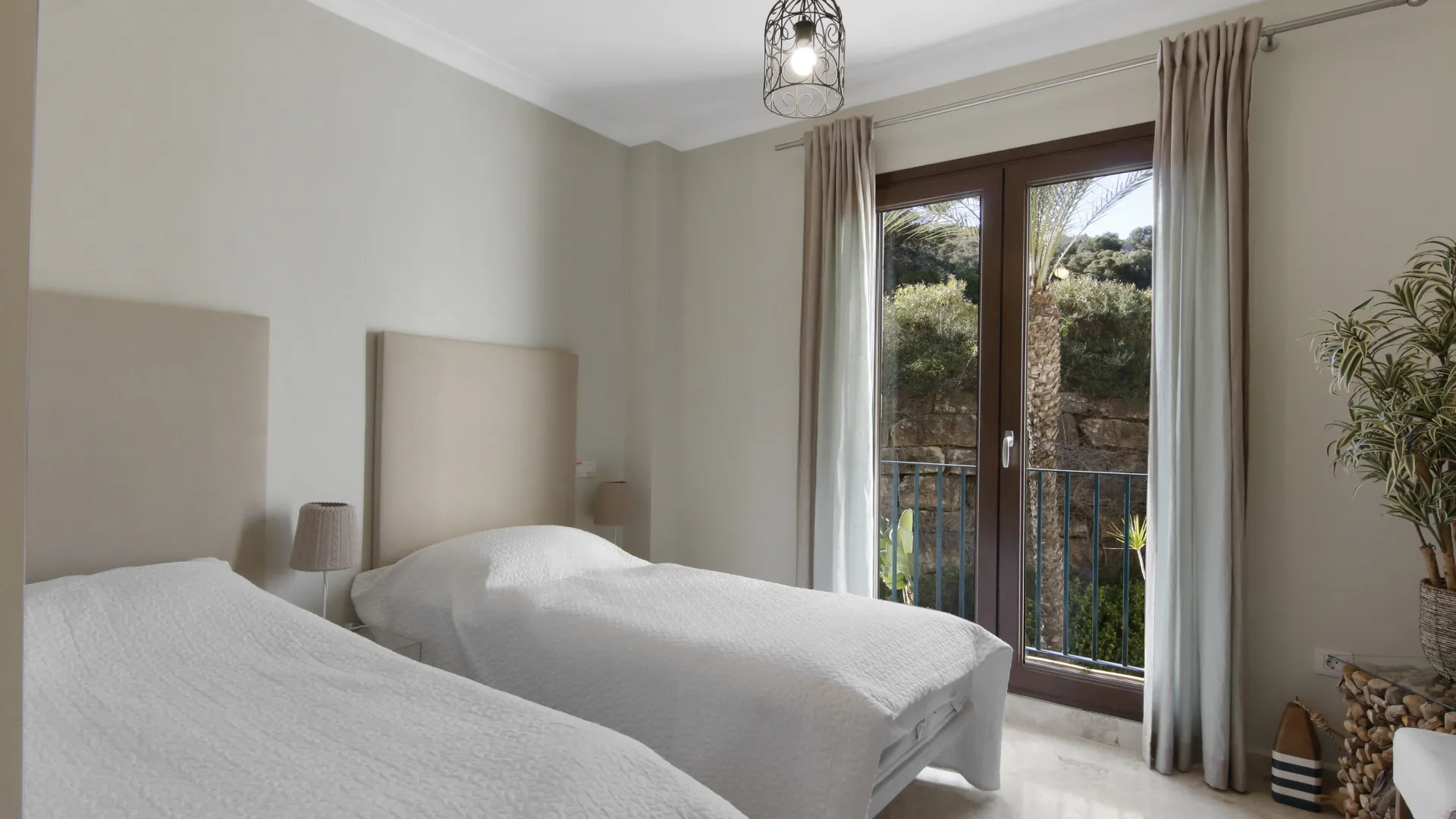 Comprar apartamento de 2 dormitorios en Finca Cortesin
