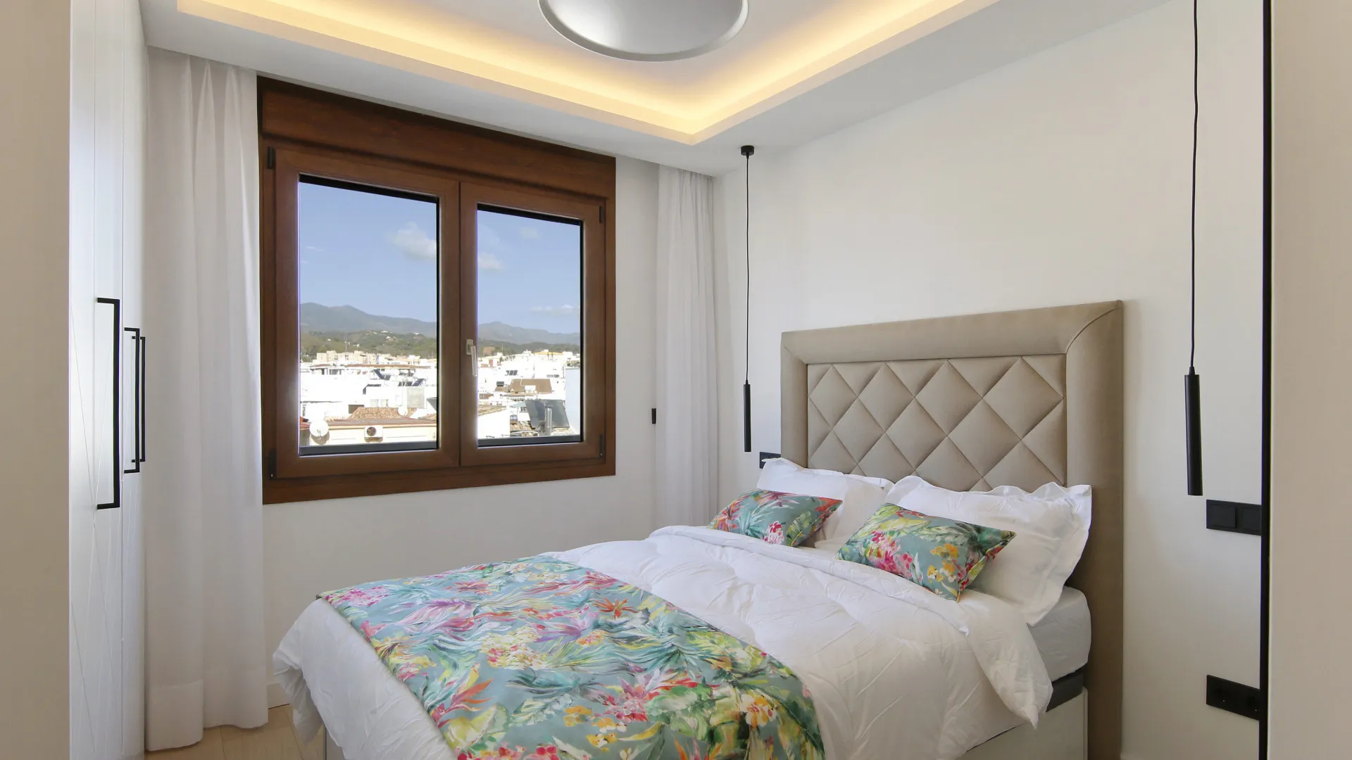 Estepona Centre penthouse for sale