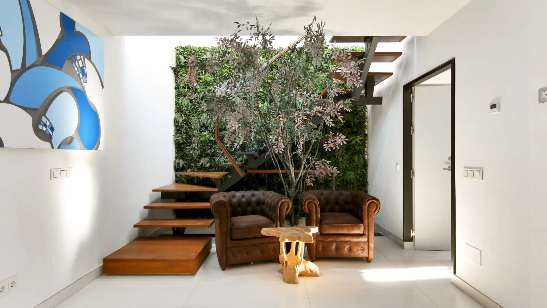 For sale town house in Estepona Old Town with 4 bedrooms