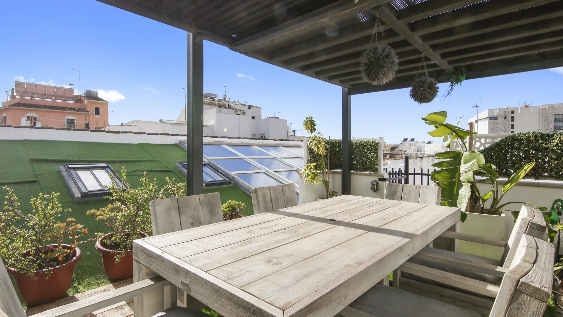 For sale town house in Estepona Old Town with 4 bedrooms
