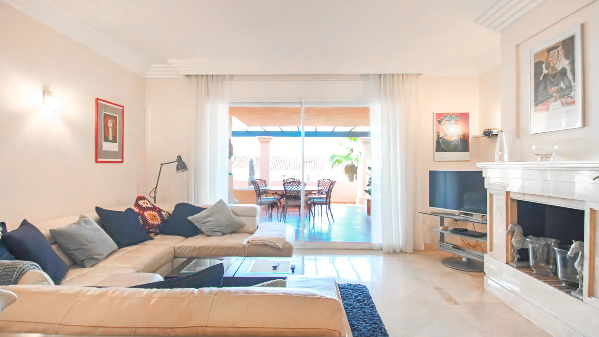 2 bedrooms Nueva Andalucia apartment for sale