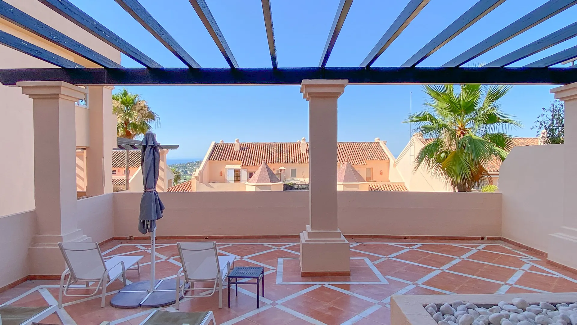 2 bedrooms Nueva Andalucia apartment for sale