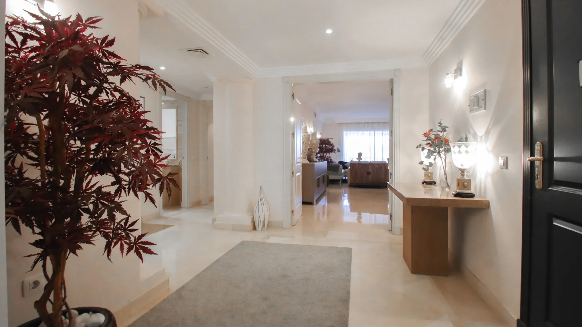 2 bedrooms Nueva Andalucia apartment for sale
