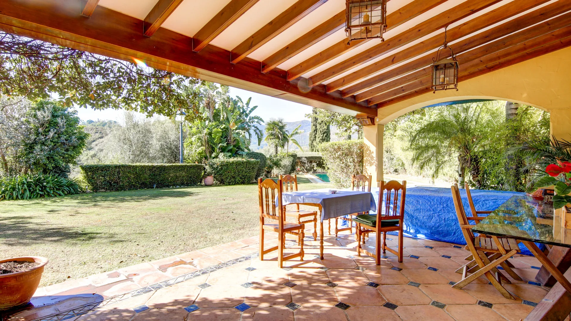 Finca with 5 bedrooms for sale in Ojen
