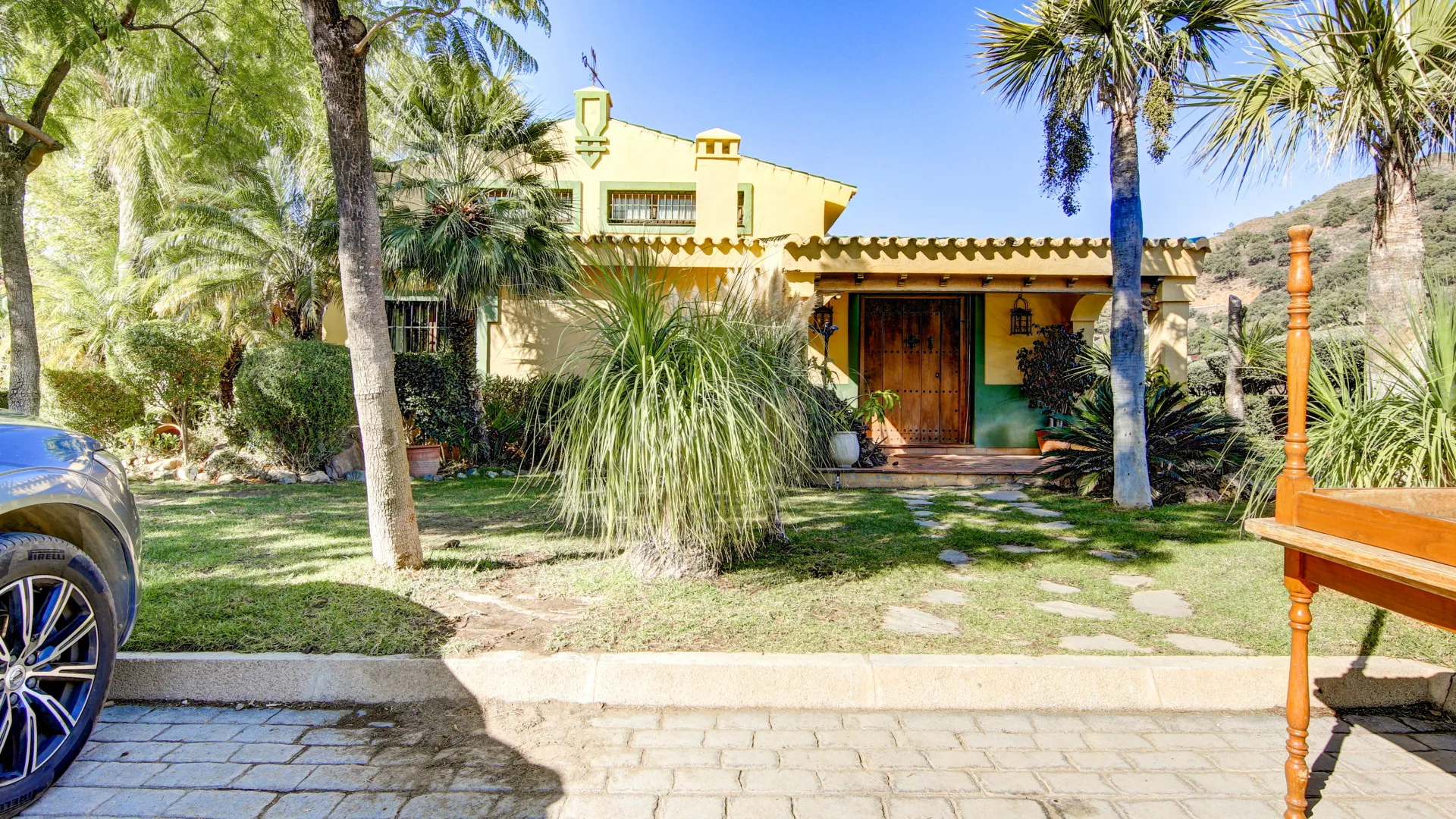 Finca with 5 bedrooms for sale in Ojen