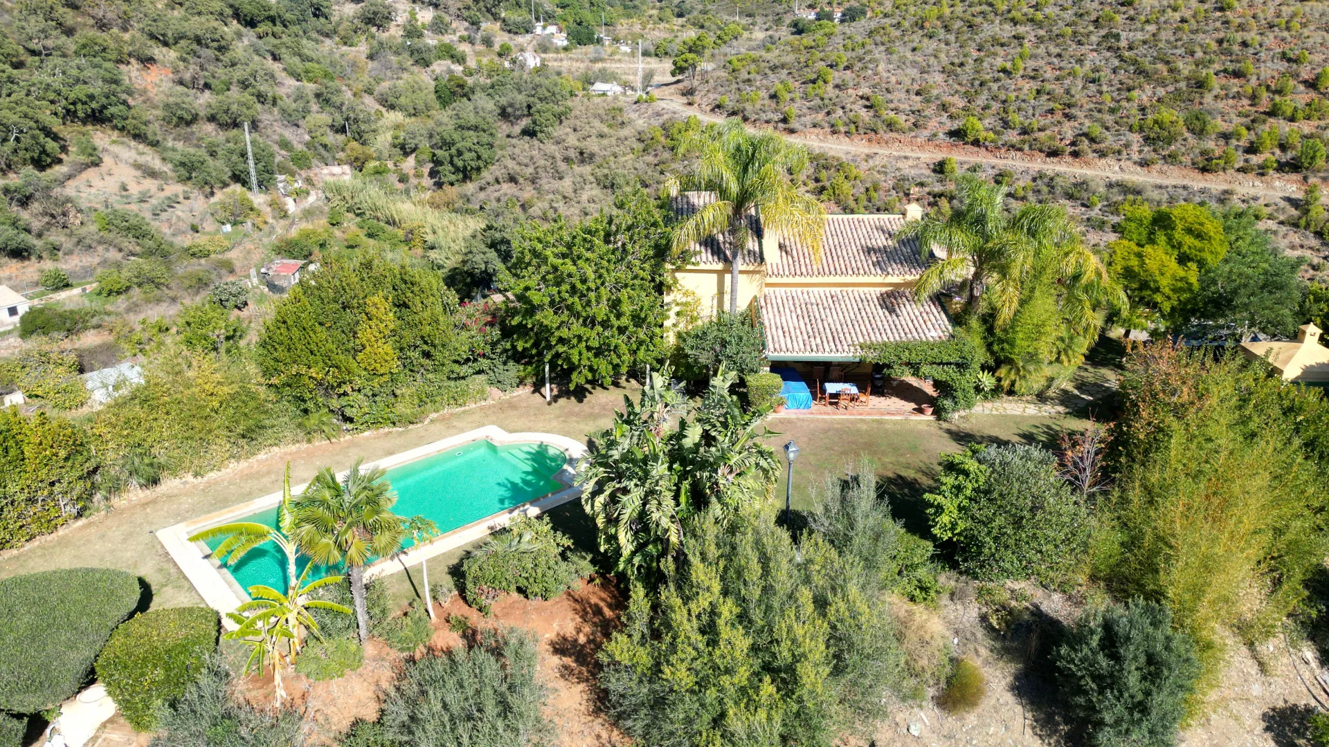 Finca with 5 bedrooms for sale in Ojen