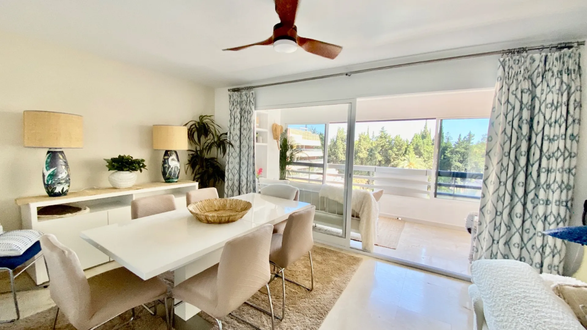 3 bedrooms duplex penthouse in Marbella City for sale