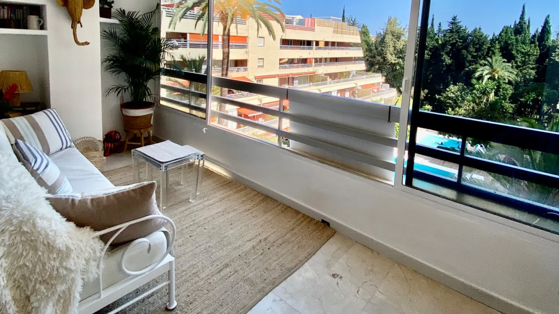 3 bedrooms duplex penthouse in Marbella City for sale