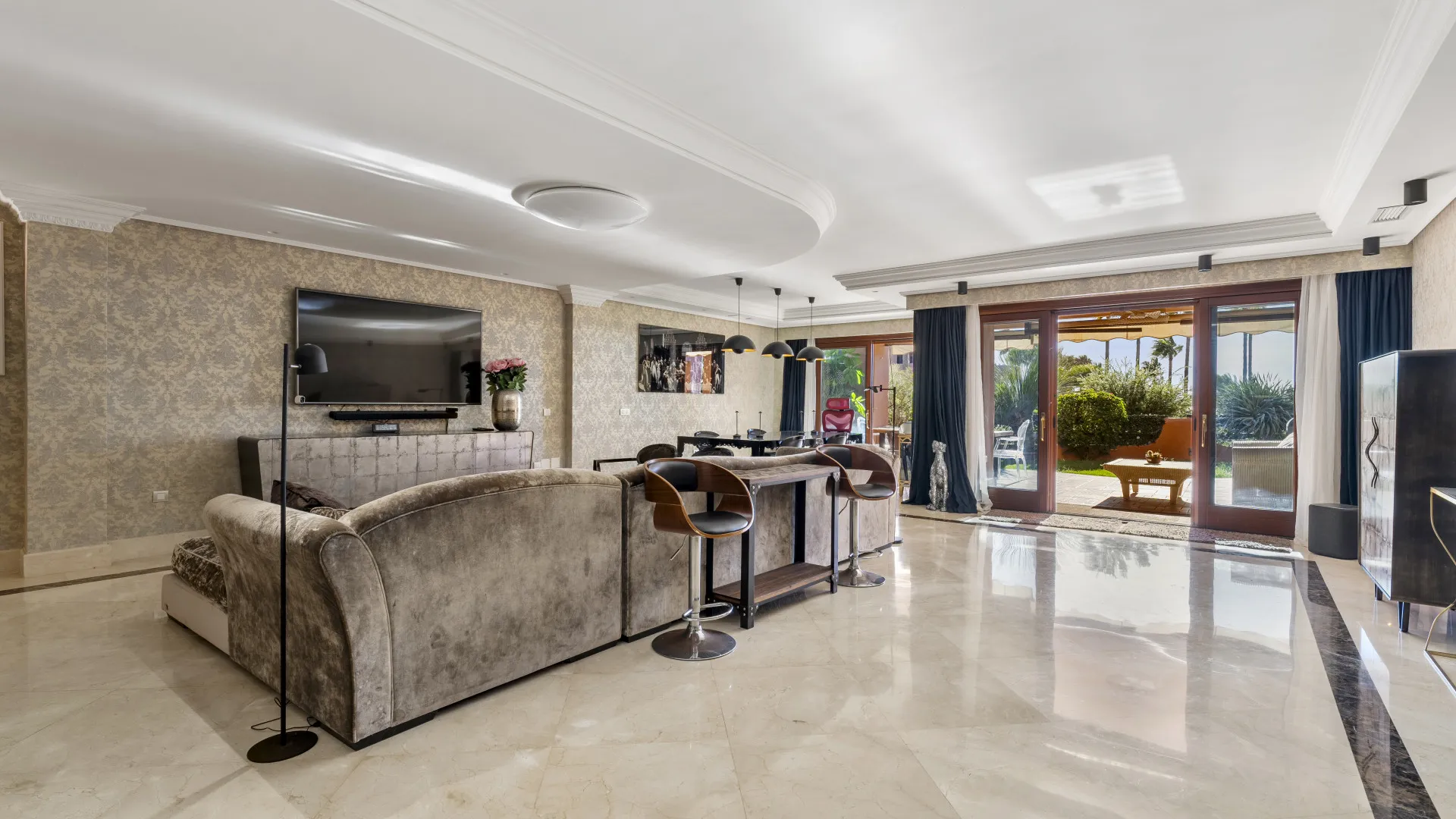 For sale ground floor apartment in Mar Azul with 4 bedrooms