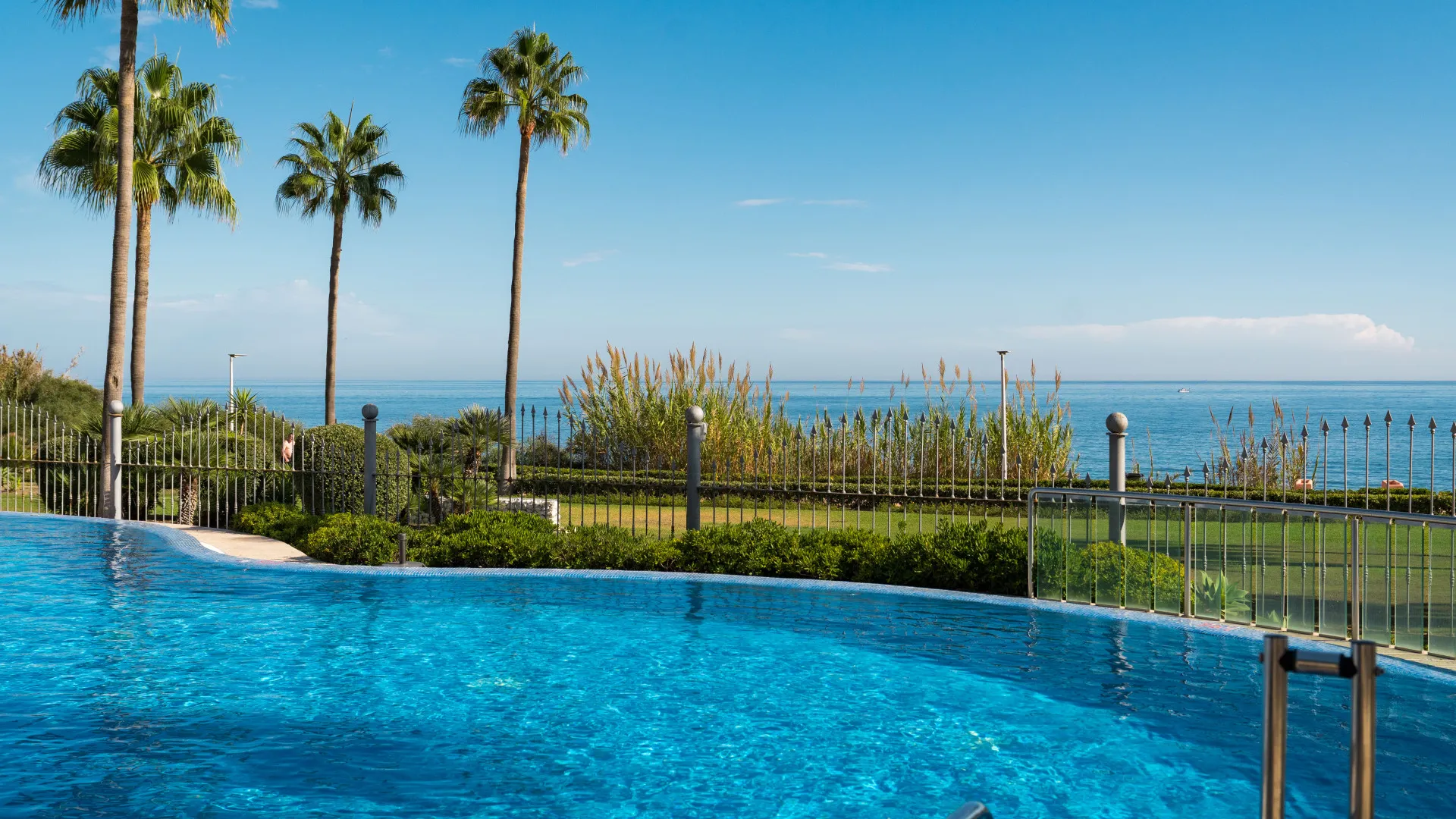 For sale ground floor apartment in Mar Azul with 4 bedrooms