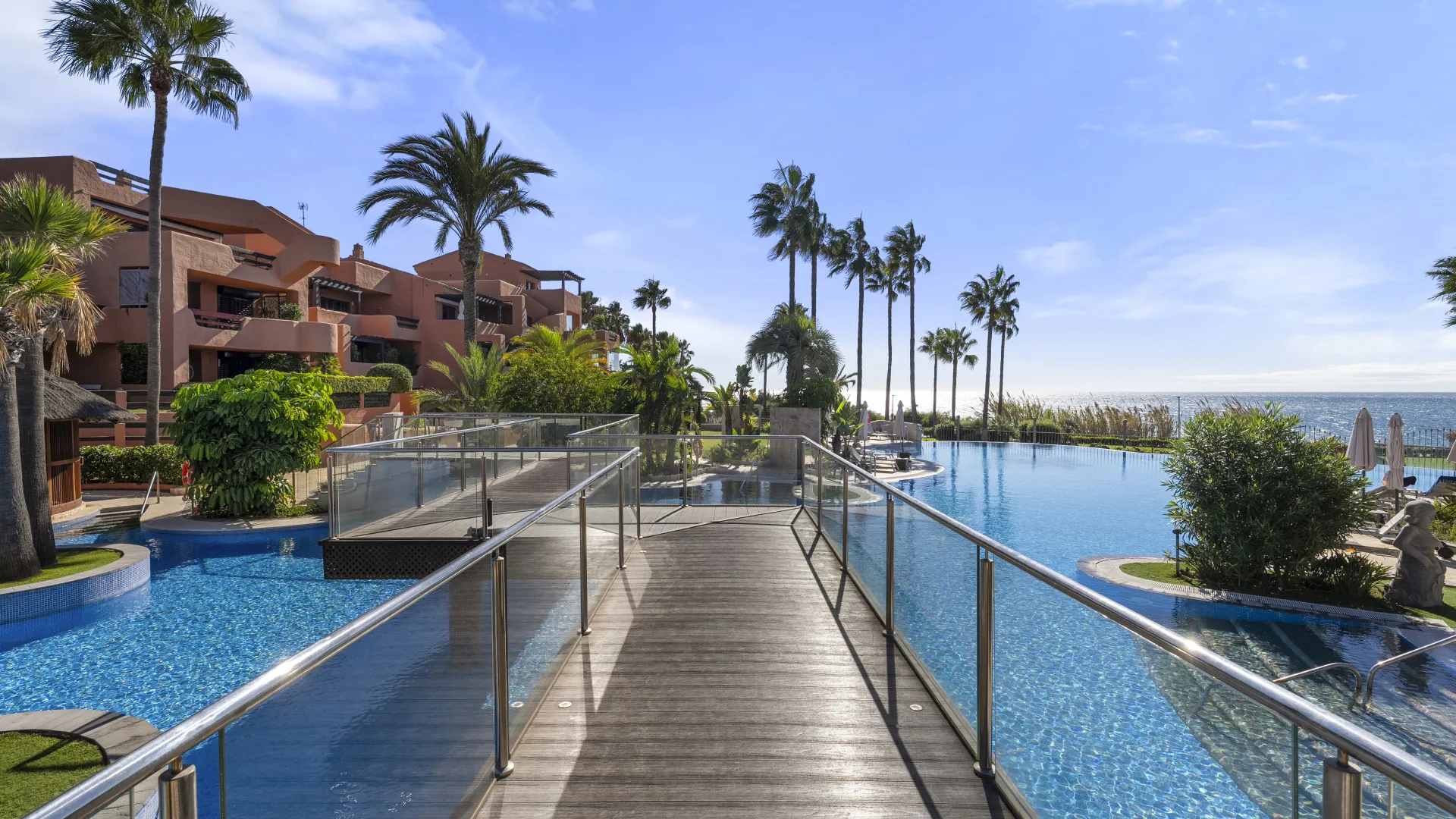 For sale ground floor apartment in Mar Azul with 4 bedrooms