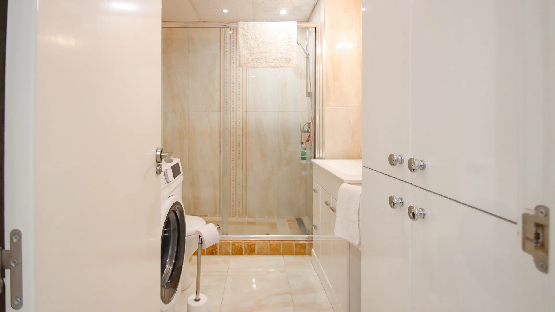 La Carolina apartment for sale