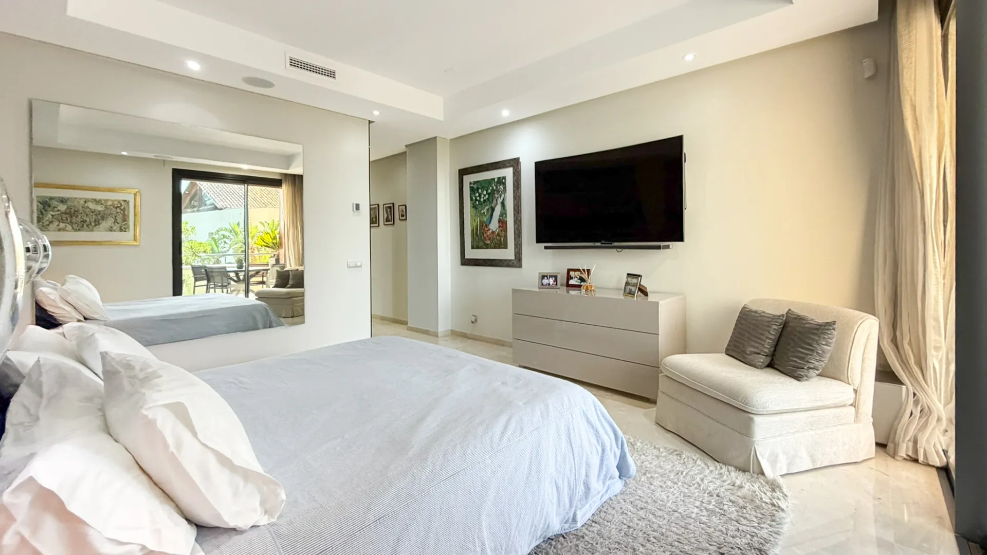 For sale apartment with 3 bedrooms in Imara