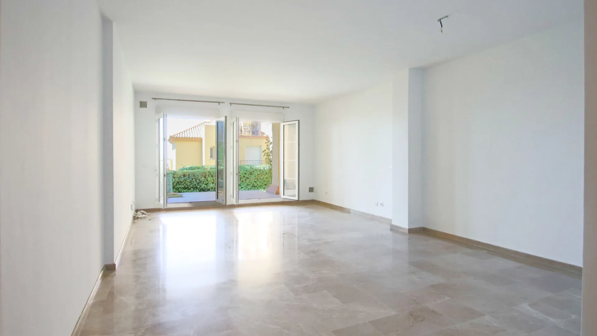 For sale Cumbres del Rodeo ground floor apartment