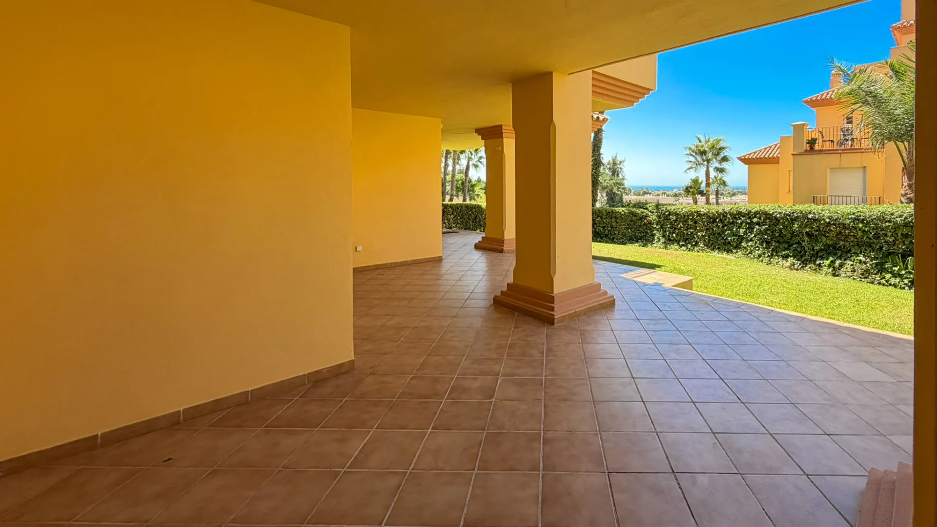 For sale Cumbres del Rodeo ground floor apartment