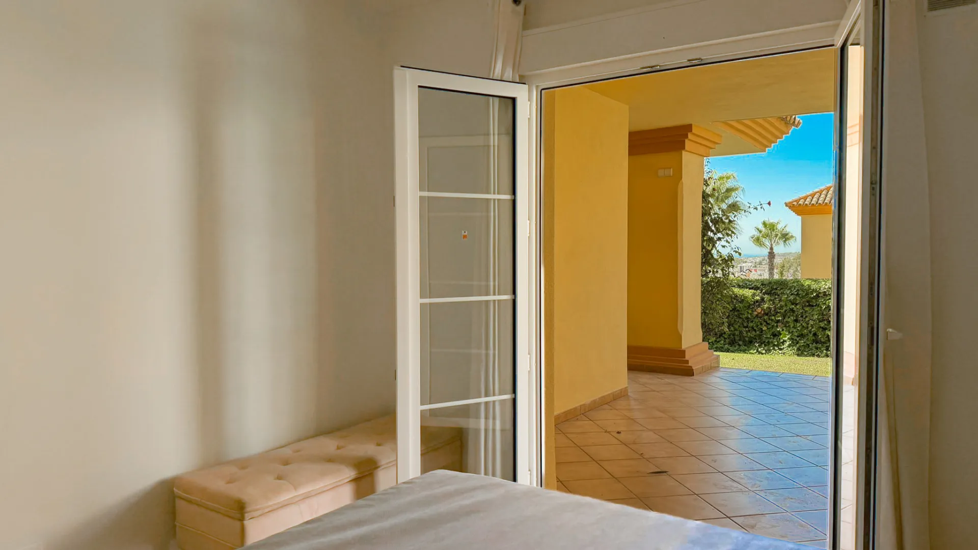 For sale Cumbres del Rodeo ground floor apartment