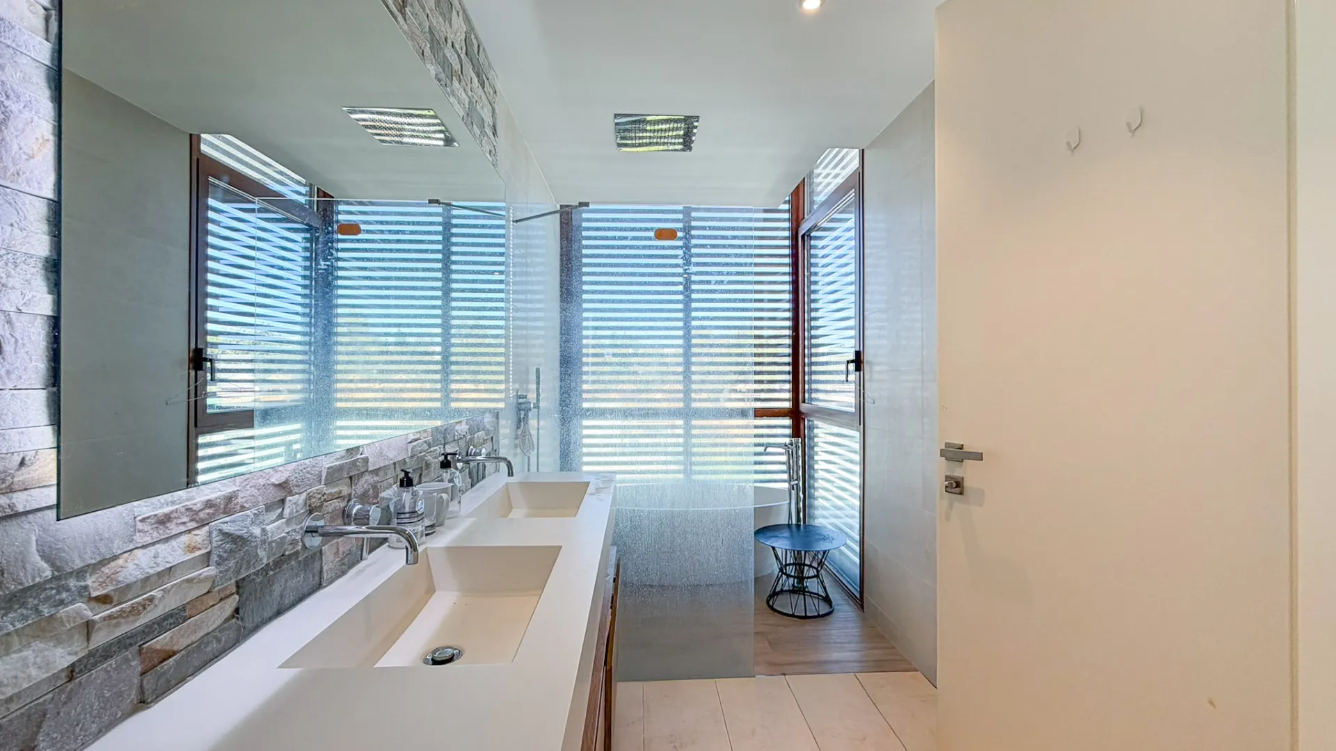 Comprar villa pareada en Marbella Golden Mile