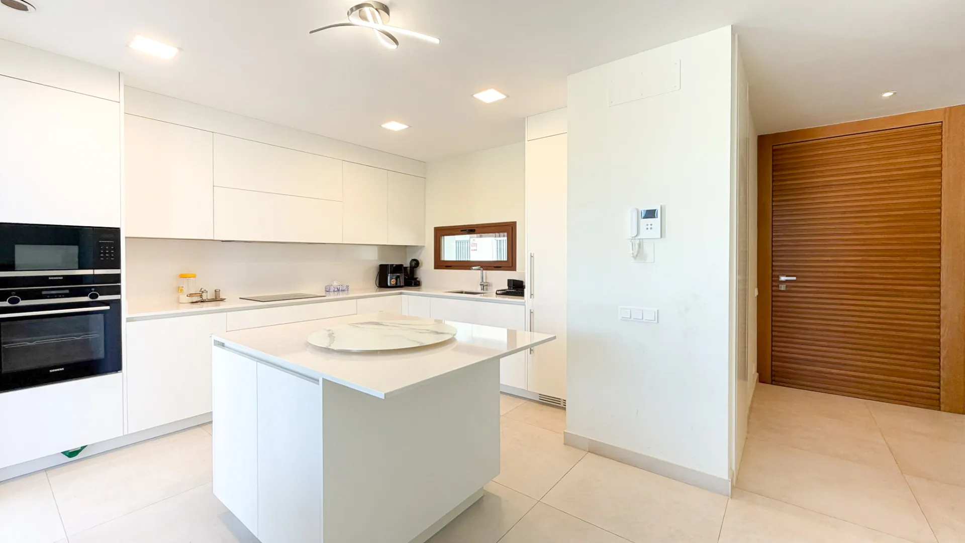 Comprar villa pareada en Marbella Golden Mile