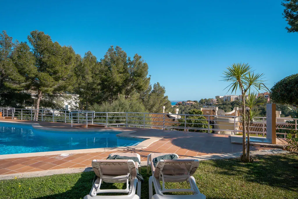 Apartamento de 3 dormitorios a la venta en Bendinat