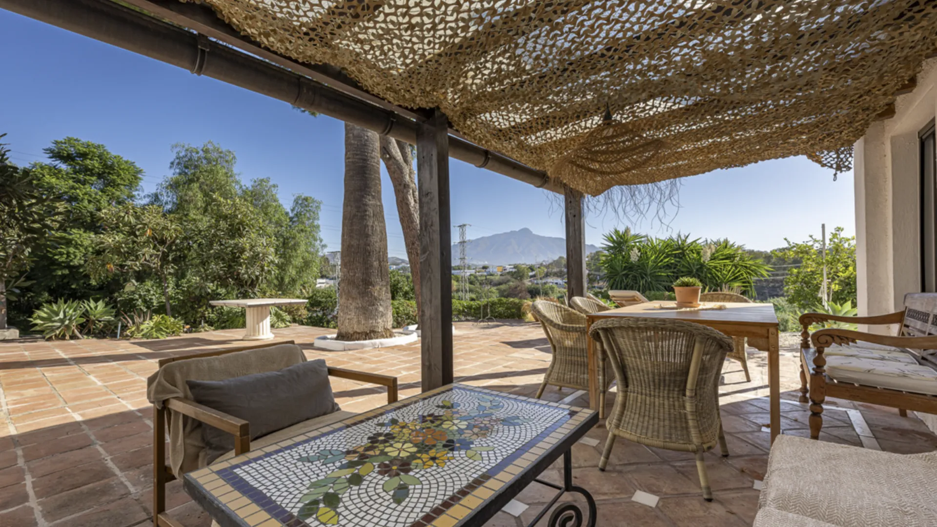 Villa con 3 dormitorios en venta en Guadalmina Alta