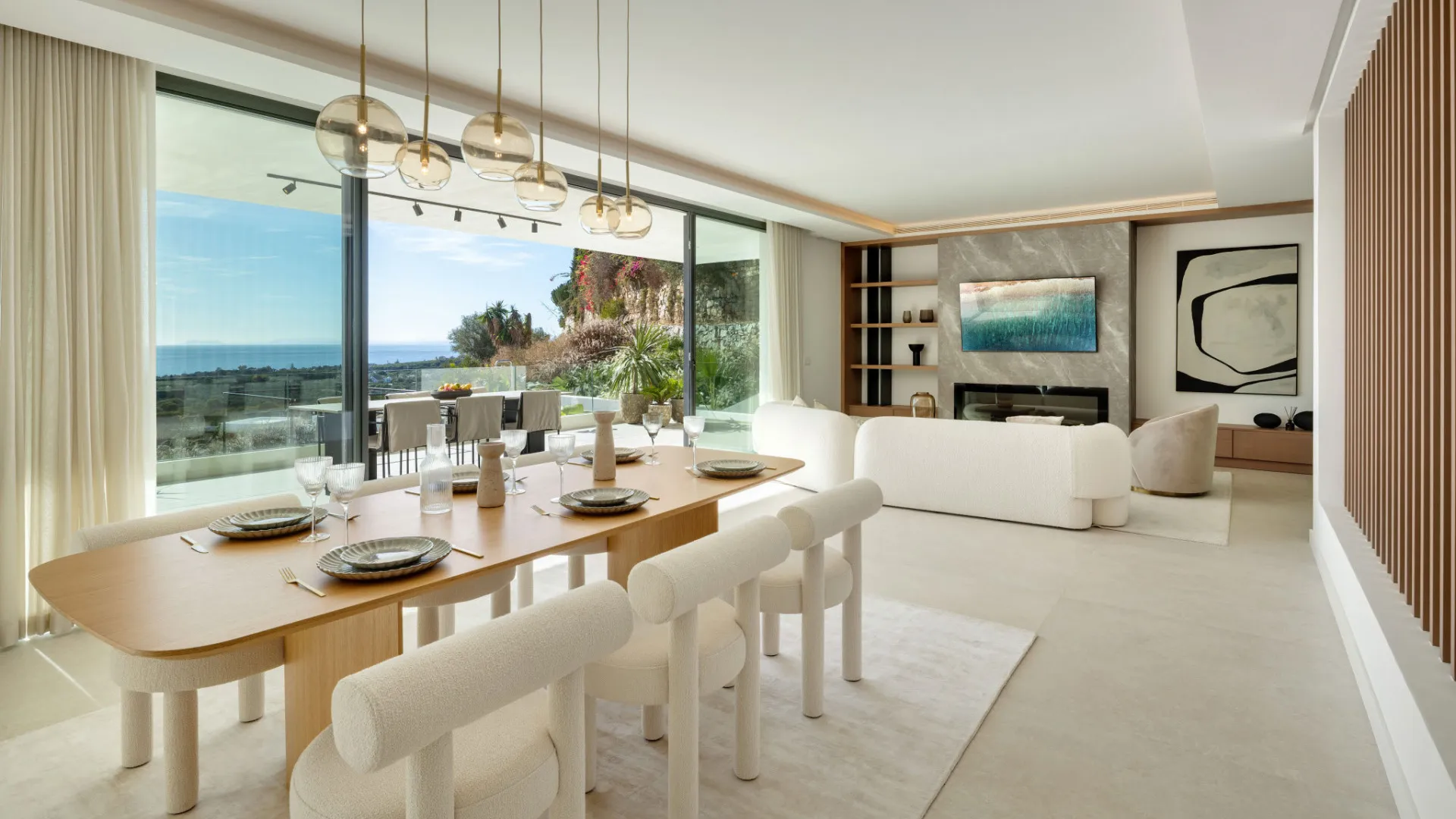 Se vende villa con 5 dormitorios en Elviria