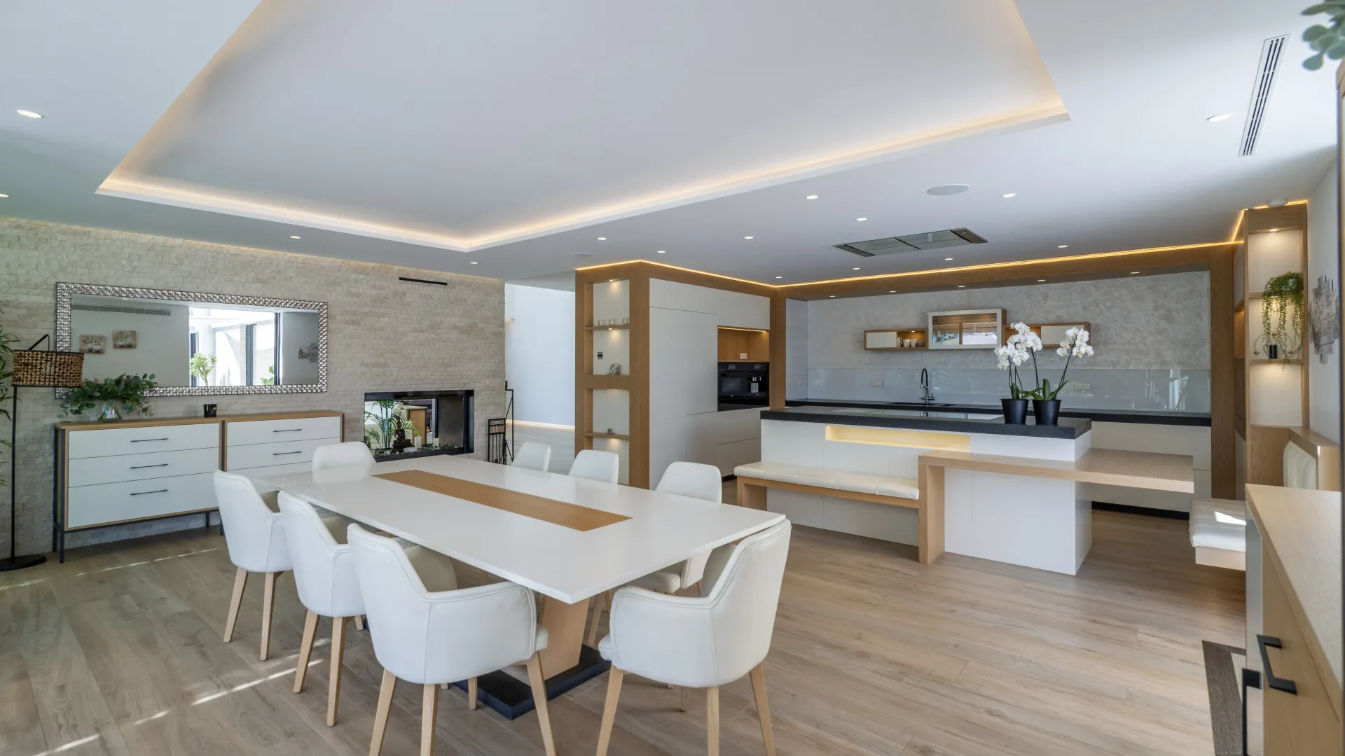Villa en venta en El Paraiso con 7 dormitorios