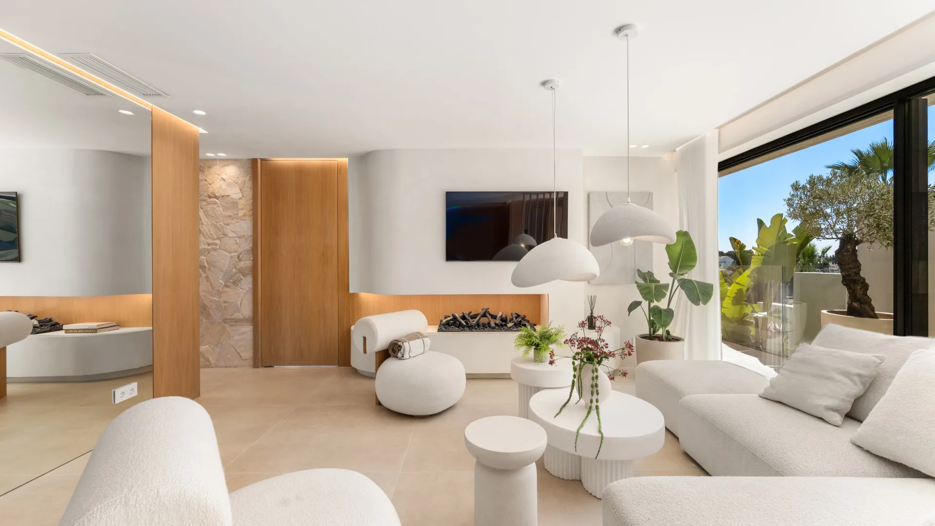 Nueva Andalucia 5 bedrooms villa for sale