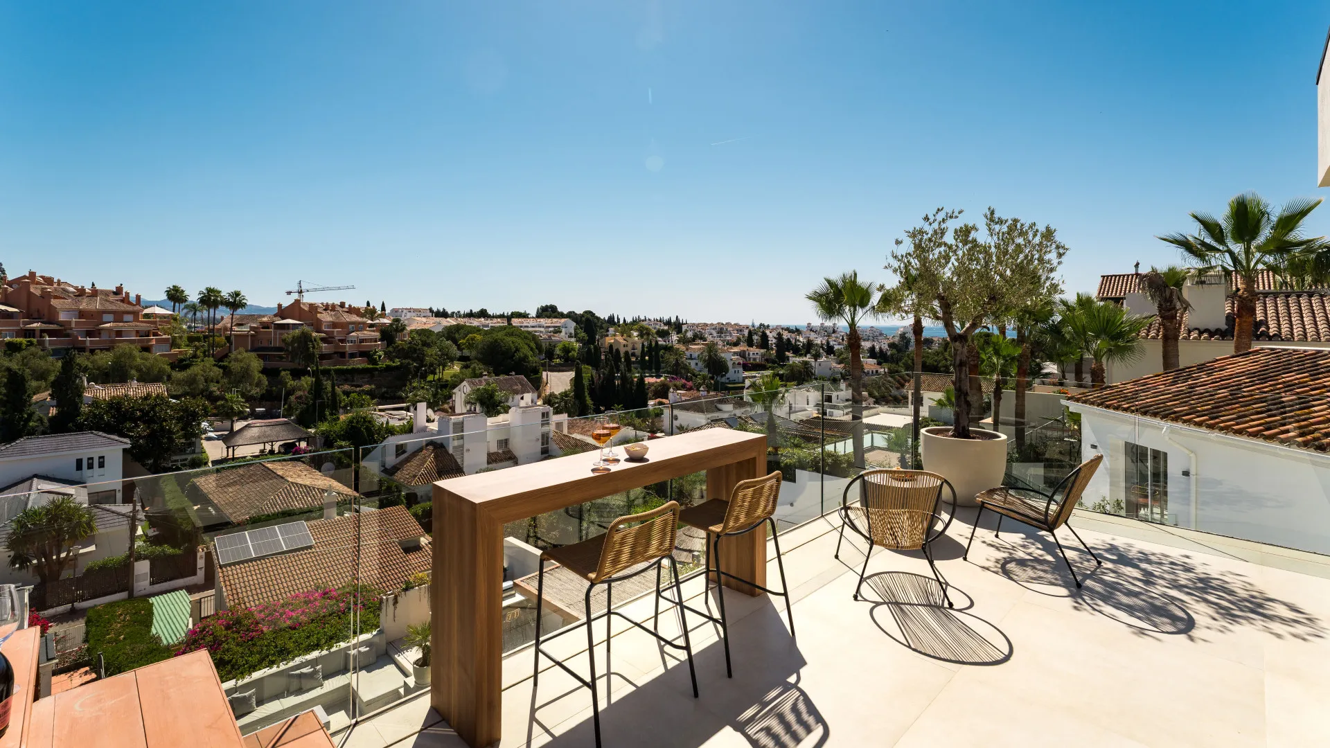 Nueva Andalucia 5 bedrooms villa for sale