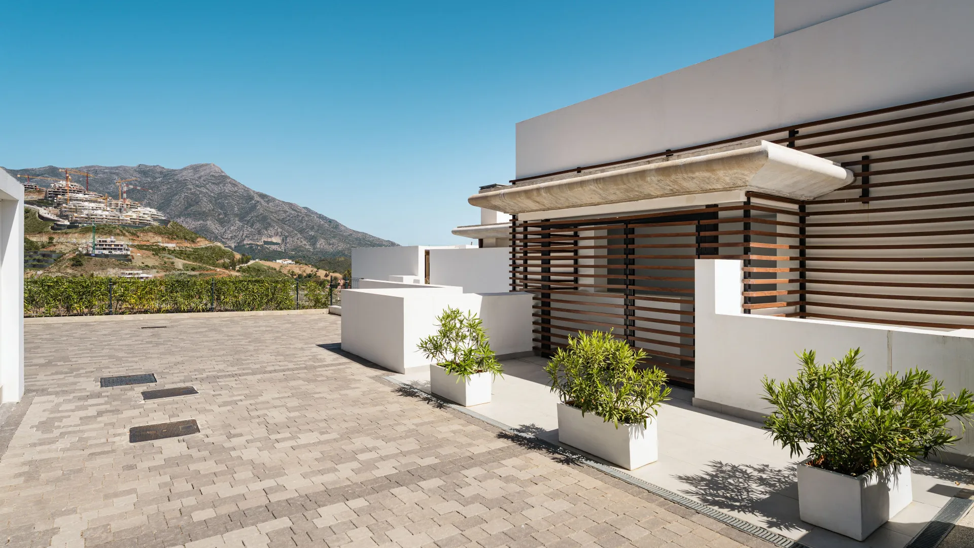 Duplex penthouse for sale in Real de La Quinta