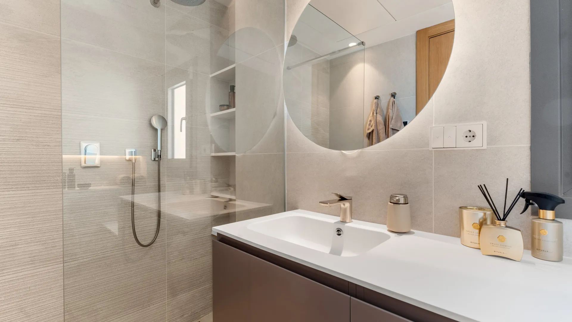 Duplex penthouse for sale in Real de La Quinta