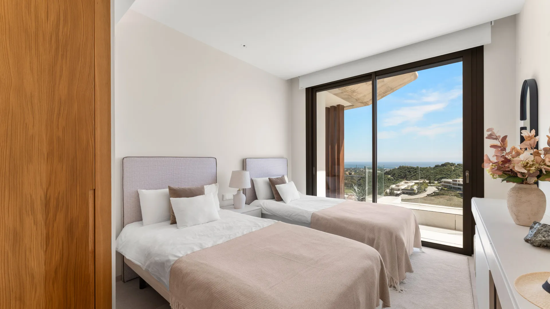 Duplex penthouse for sale in Real de La Quinta