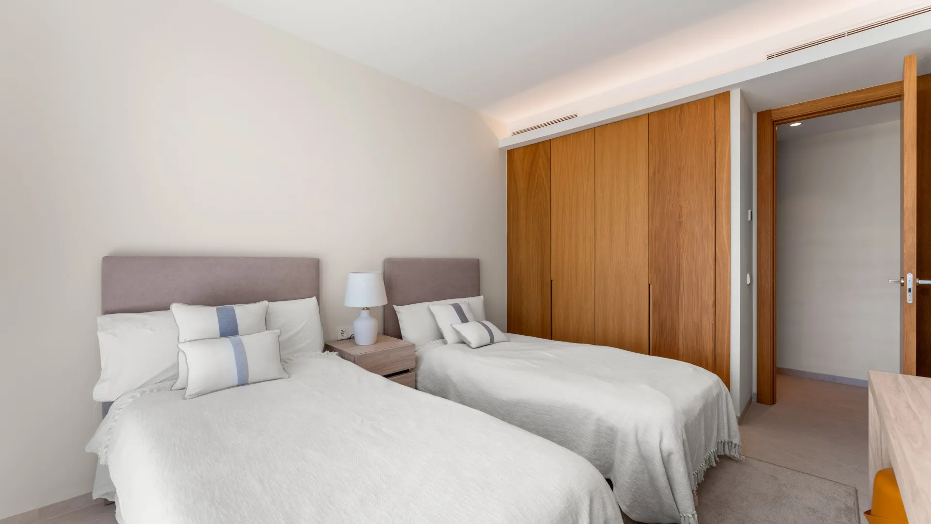 Duplex penthouse for sale in Real de La Quinta