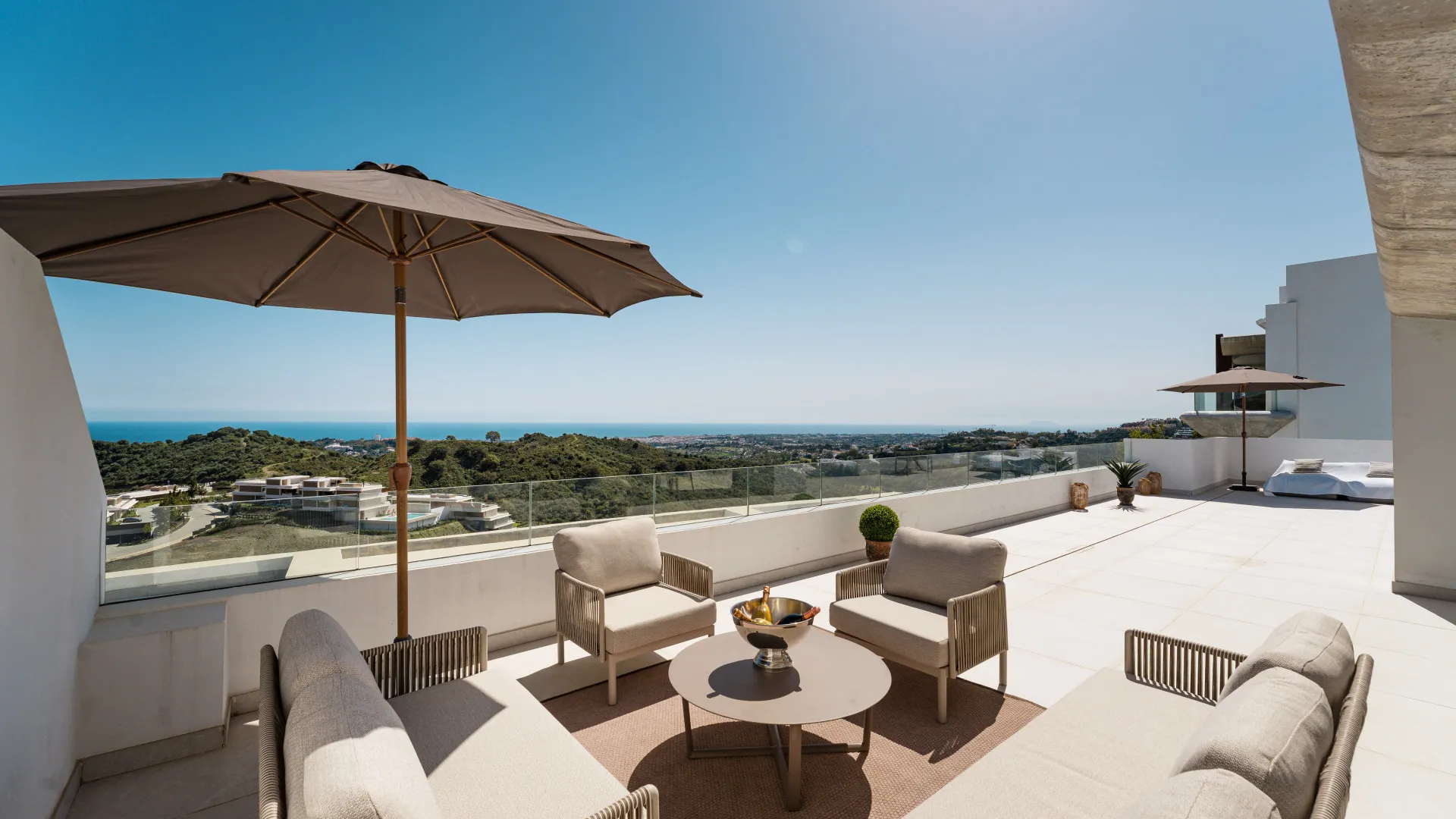 Duplex penthouse for sale in Real de La Quinta
