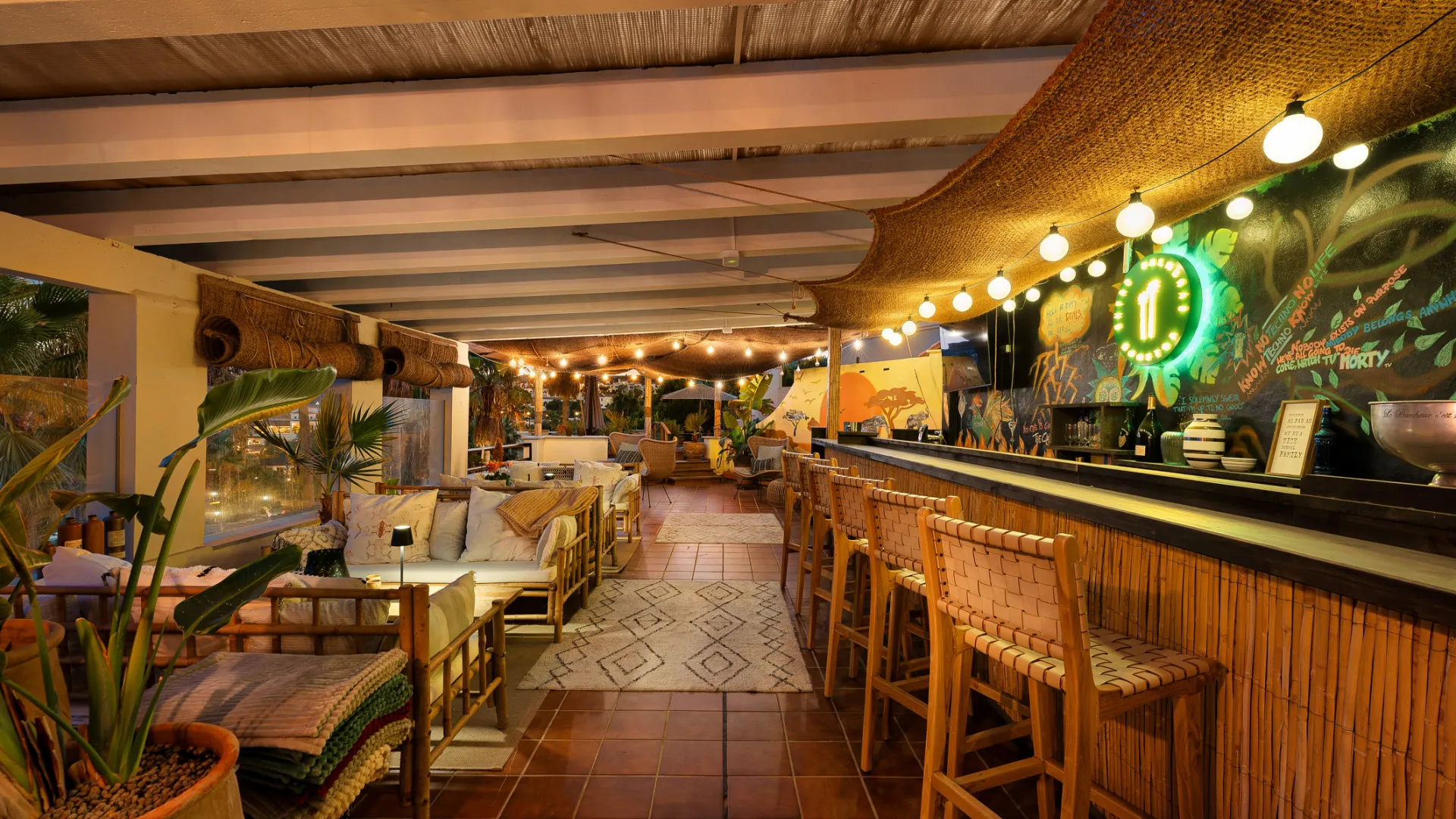 For sale hotel with 9 bedrooms in Alcaidesa