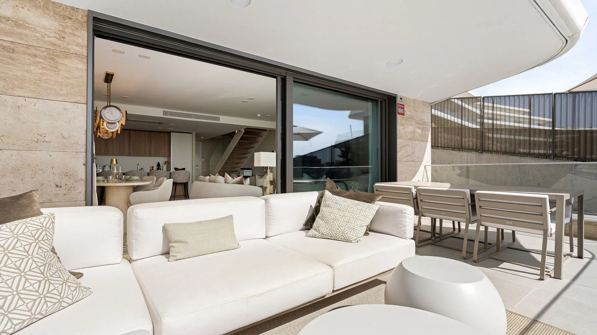 Comprar apartamento en Estepona con 2 dormitorios