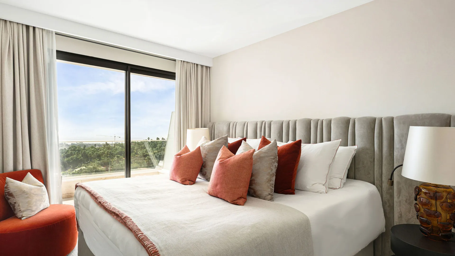 Comprar apartamento en Estepona con 2 dormitorios
