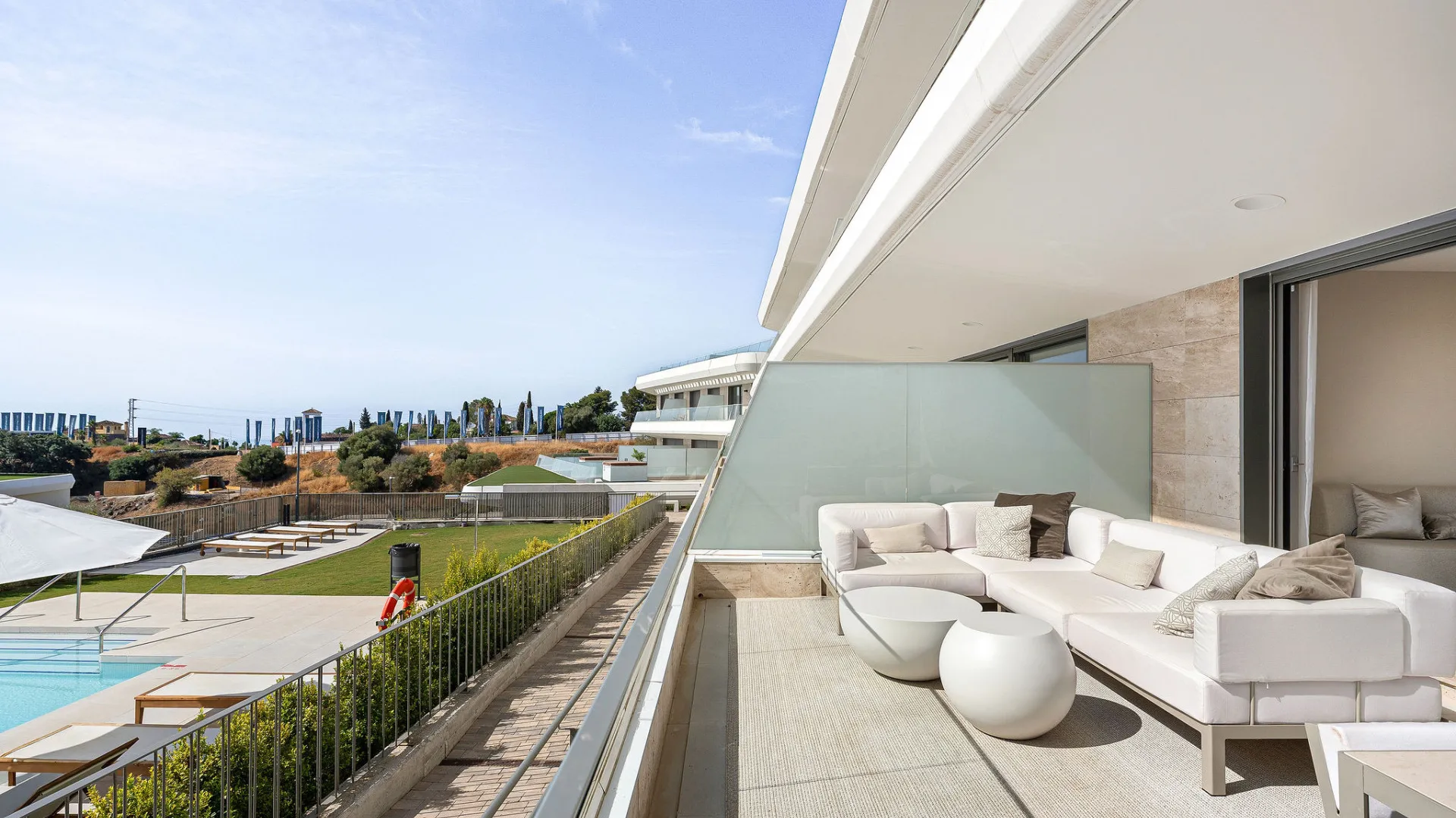 Comprar apartamento en Estepona con 2 dormitorios