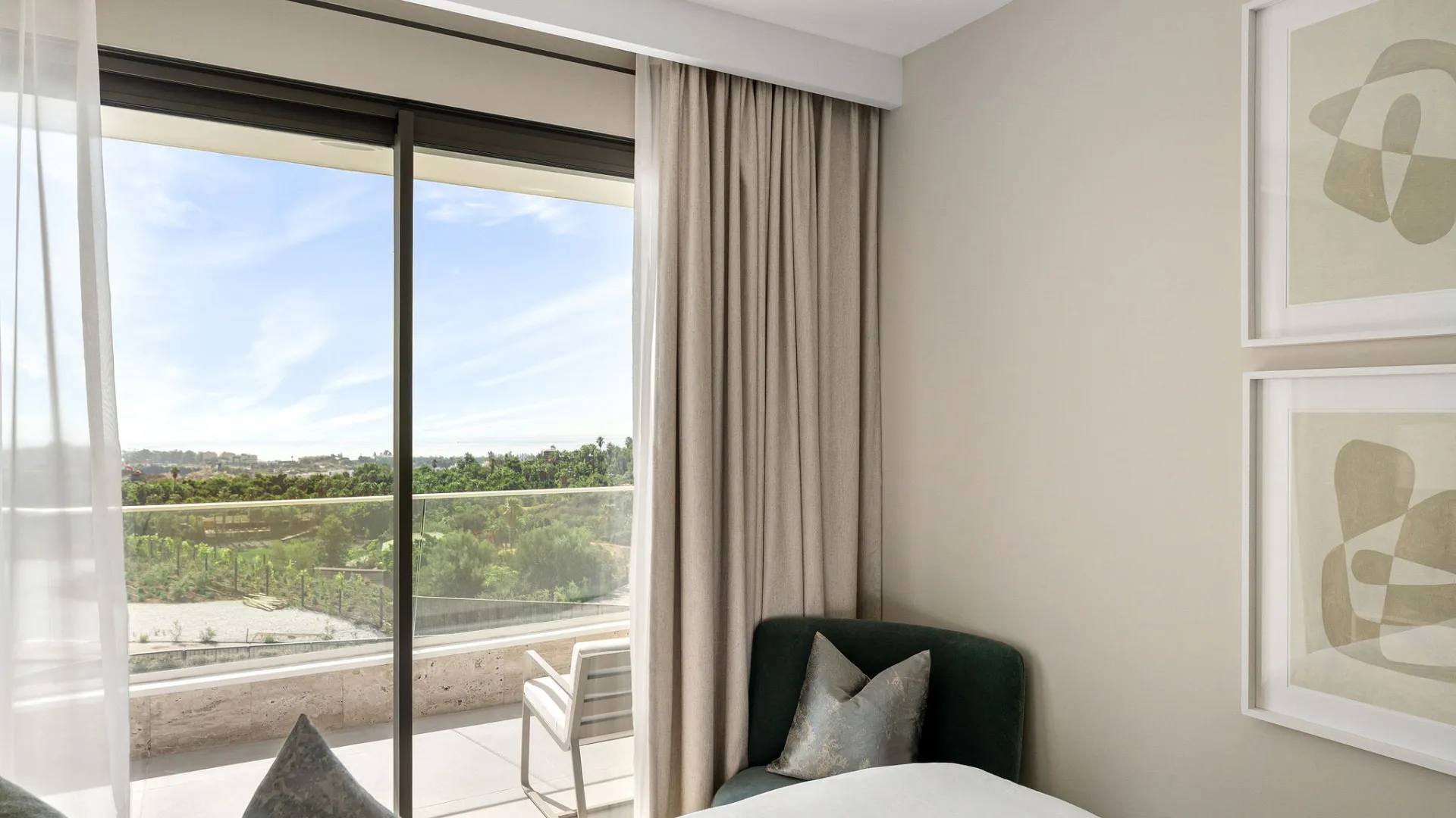 Comprar apartamento en Estepona con 2 dormitorios