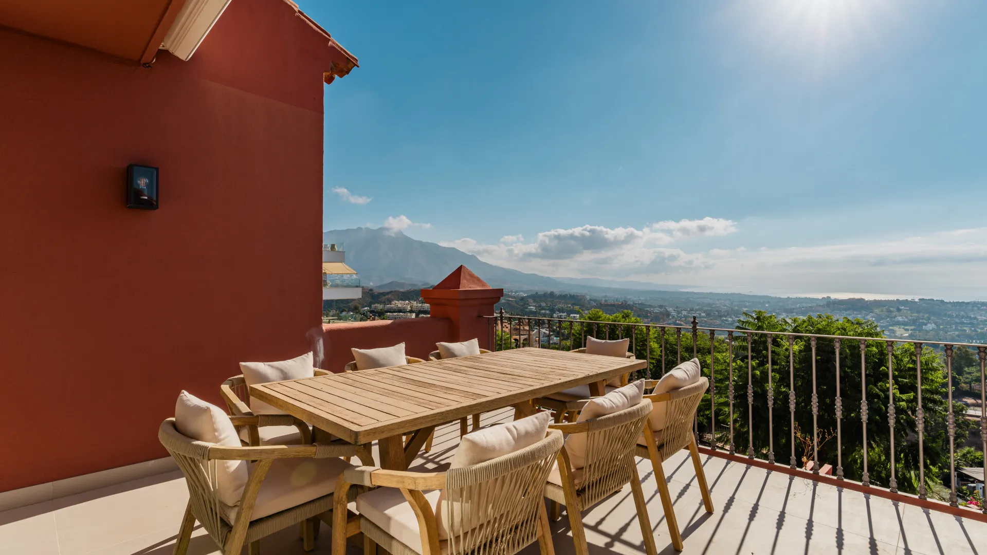La Quinta, atico duplex con 4 dormitorios en venta