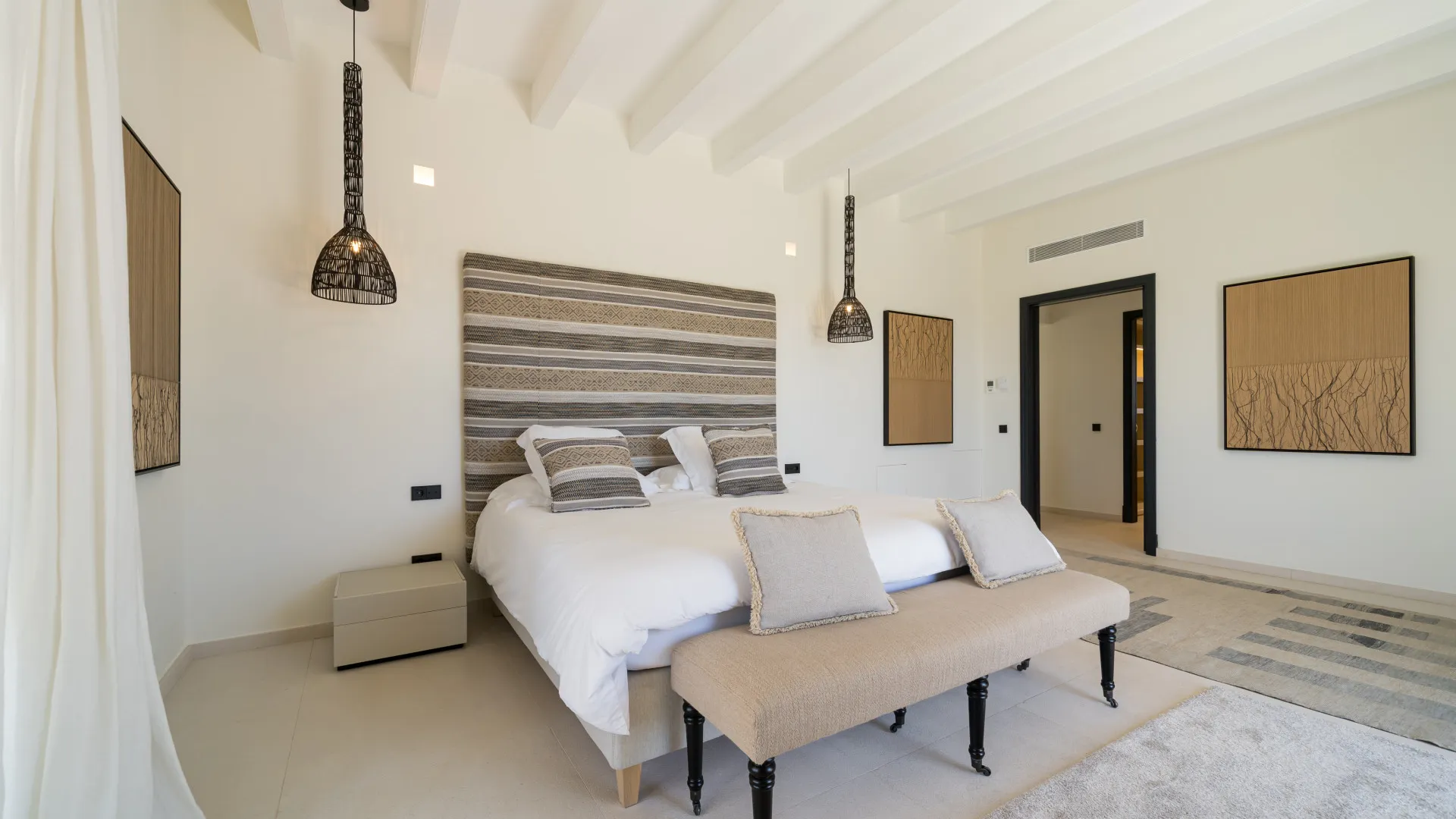For sale Santa Maria del Cami villa with 5 bedrooms