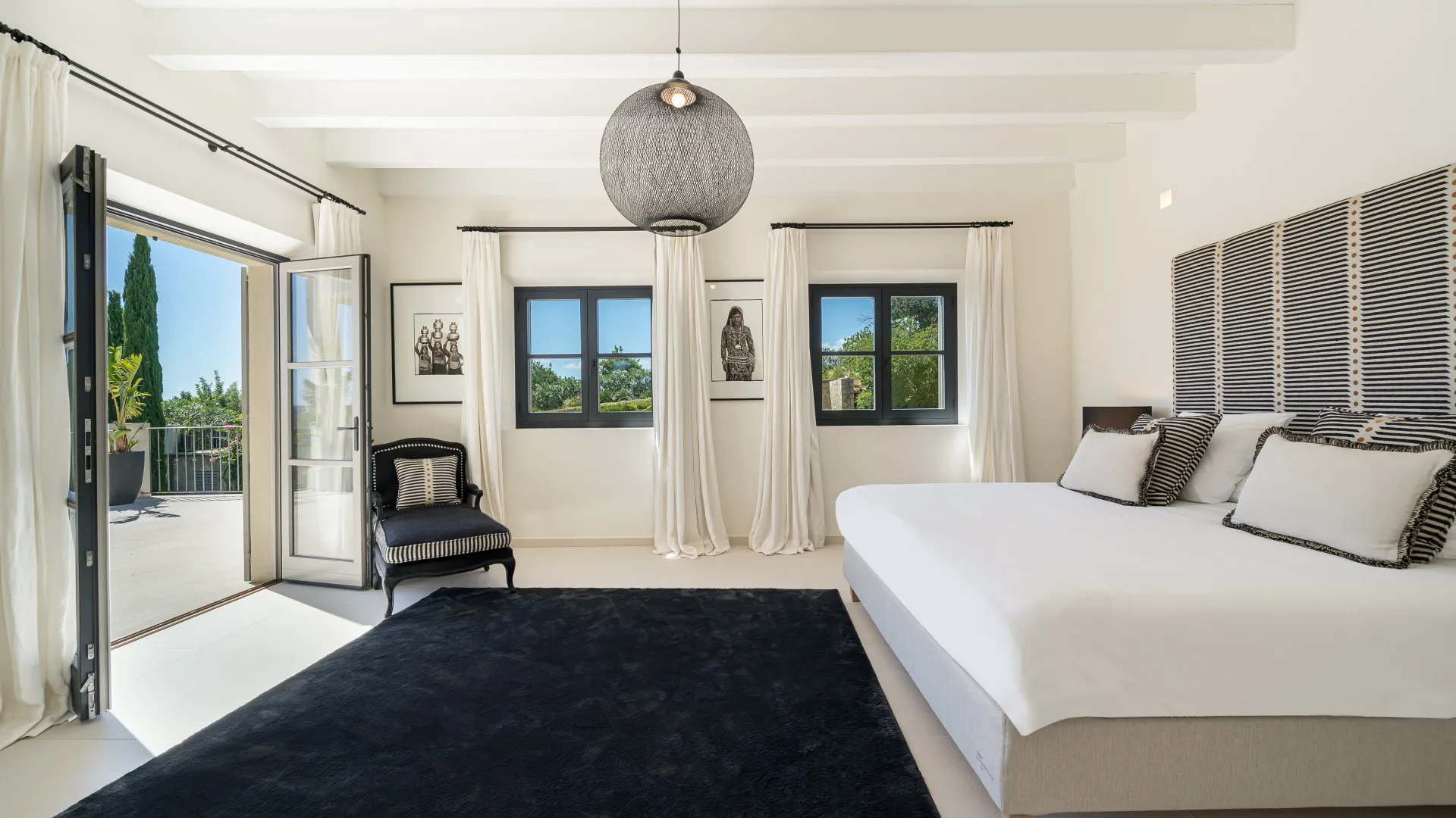 For sale Santa Maria del Cami villa with 5 bedrooms