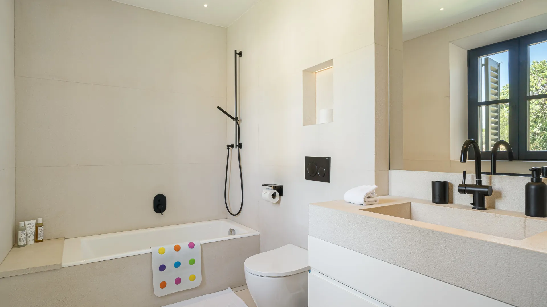 For sale Santa Maria del Cami villa with 5 bedrooms