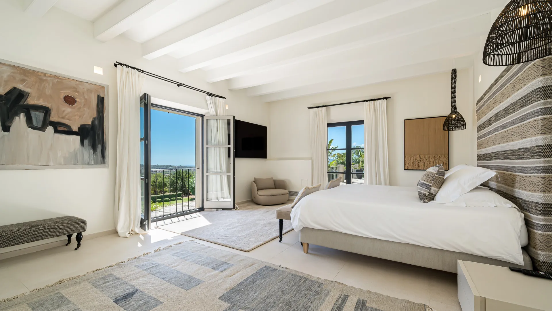 For sale Santa Maria del Cami villa with 5 bedrooms